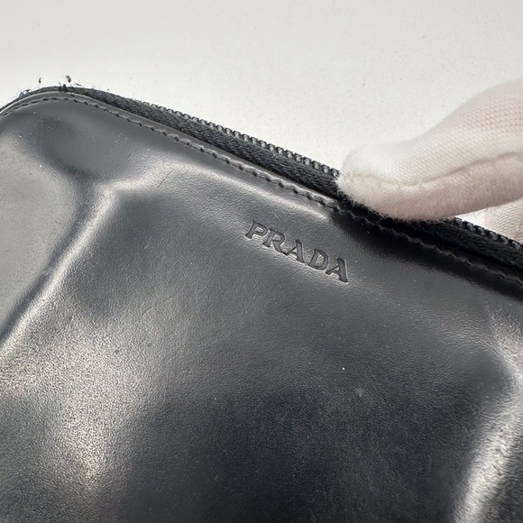 Prada Black Leather Wallet - Picture 3 of 15